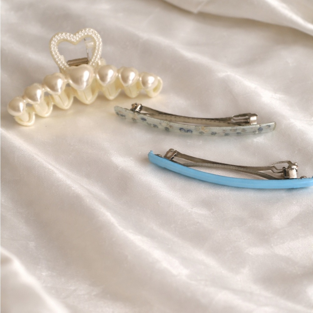 Pearl Heart and Blue Hair Clip Set - Women Accessories